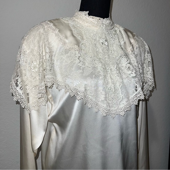 Vintage Adrianna Papell embroidered lace silk blouse - Picture 2 of 6